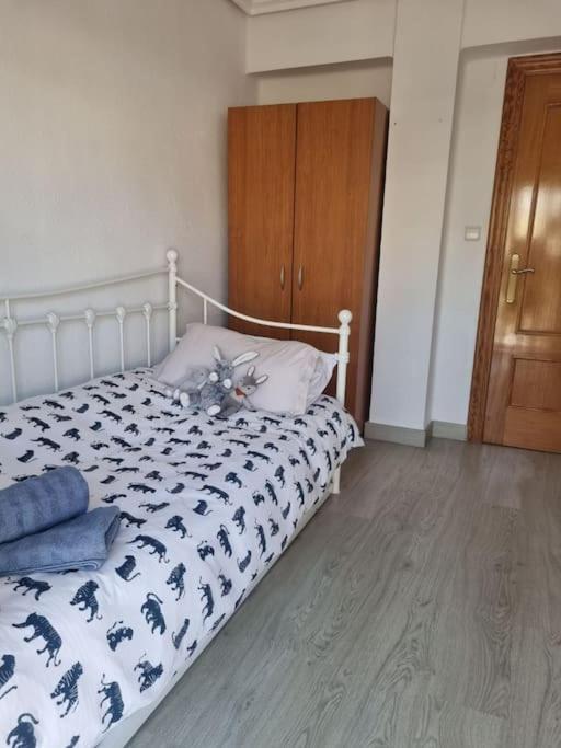 Lovely Three-Bedroom Apartment In Puerto De Sagunt Sagunto Екстериор снимка