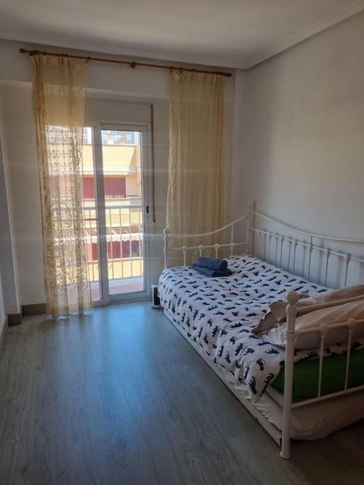 Lovely Three-Bedroom Apartment In Puerto De Sagunt Sagunto Екстериор снимка