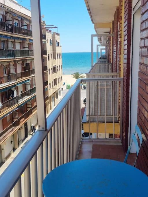 Lovely Three-Bedroom Apartment In Puerto De Sagunt Sagunto Екстериор снимка